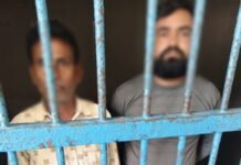 जमीनी विवाद में हत्या के प्रयास के आरोपी दो गिरफ्तार, डंडे बरामद