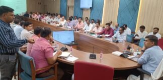 सीएम डैशबोर्ड की समीक्षा बैठक में विकास परियोजनाओं की प्रगति पर जोर