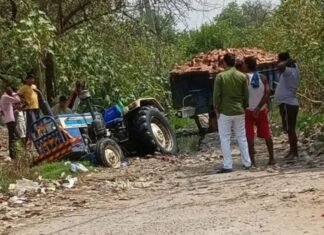 अमृतपुर में बदहाली के आंसू रो रही मुख्य सड़क : पूर्व ऊर्जा मंत्री के आवास तक जाने वाला मार्ग गड्ढों में तब्दील, प्रशासन बेखबर