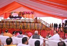 प्रधानमंत्री का लाइव धमाका! ऊंचाहार में गंगा एक्सप्रेसवे का सजीव प्रसारण देख झूमी जनता, अब इंडस्ट्रियल हब बनेगा रायबरेली!