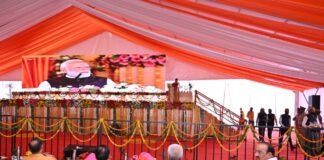 प्रधानमंत्री का लाइव धमाका! ऊंचाहार में गंगा एक्सप्रेसवे का सजीव प्रसारण देख झूमी जनता, अब इंडस्ट्रियल हब बनेगा रायबरेली!