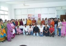 गुजरात स्थापना दिवस की पूर्व संध्या पर गृह विज्ञान विभाग में पारंपरिक व्यंजनों की भव्य प्रदर्शनी—संस्कृति और पोषण का संगम