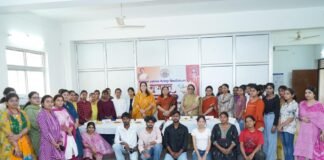 गुजरात स्थापना दिवस की पूर्व संध्या पर गृह विज्ञान विभाग में पारंपरिक व्यंजनों की भव्य प्रदर्शनी—संस्कृति और पोषण का संगम