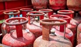शादी सीजन में LPG नहीं होगी कम: 19, 21 और 22 अप्रैल को 500 से ज्यादा शादियों में 10-10 व्यावसायिक सिलिंडर उपलब्ध, DM ने दिए सख्त निर्देश