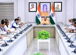 मुख्यमंत्री योगी का बड़ा निर्देश – CM और मंत्रियों की फ्लीट में 50% कटौती, वर्क फ्रॉम होम को बढ़ावा
