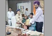 UP: 13 साल के बच्चे ने बचाई गोमती नदी में डूब रहे तीन बच्चों की जान, राजकुमार को मिला बाल वीरता सम्मान