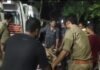 UP: नशे में धुत बैंक मैनेजर ने कार से दो सिपाहियों को रौंदा, हालत गंभीर, ट्रॉमा सेंटर रेफर