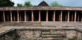 धार भोजशाला पर हाई कोर्ट का बड़ा फैसला, परिसर को मंदिर माना, मस्जिद पक्ष को मिलेगी दूसरी जमीन