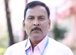 ‘स्पेशल क्लास’ में लिखवाए गए थे Questions..’, रिटायर्ड केमिस्ट्री टीचर पीवी कुलकर्णी निकला NEET पेपर लीक का मास्टरमाइंड