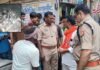 नवजात शिशु का नाला बना सहारा! यूपी की ये कहानी आपको रुला देगी
