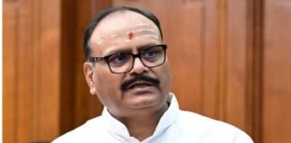 बाल-बाल बचे डिप्टी CM ब्रजेश पाठक! एयरपोर्ट पर विमान का इंजन फेल