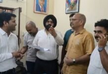 रायबरेली में अघोषित बिजली कटौती से भड़के हरचंदपुर के व्यापारी, SDO को सौंपा ज्ञापन, आंदोलन की दी चेतावनी