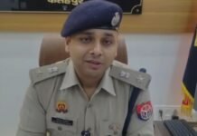 UP: मंदिर के पास मिले मांस के टुकड़े से मचा हड़कंप! सीसीटीवी फुटेज से हुआ खुलासा