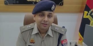 UP: मंदिर के पास मिले मांस के टुकड़े से मचा हड़कंप! सीसीटीवी फुटेज से हुआ खुलासा