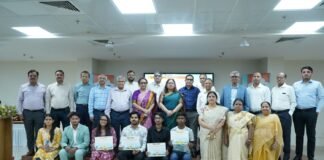 दीनदयाल उपाध्याय गोरखपुर विश्वविद्यालय का 76वां स्थापना दिवस हर्षोल्लास के साथ संपन्न