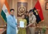 बहादुर बिटिया के साहस से लुटेरे गिरफ्तार, एसएसपी ने किया सम्मानित