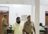सैफई में पत्रकार पर हमला : फर्जी प्रधान संदीप उर्फ डंपी गिरफ्तार, दूसरे आरोपी की तलाश जारी