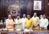 लखनऊ में सीएम योगी से मिले फर्रुखाबाद के जनप्रतिनिधि, लिंक एक्सप्रेसवे के भूमि अधिग्रहण में किसानों के हितों की उठाई आवाज
