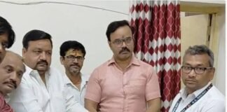 फर्रुखाबाद में फूटा गुस्सा : कालिंदी एक्सप्रेस का रूट बदला तो होगा बड़ा आंदोलन, विकास मंच ने रेलवे को दी खुली चेतावनी