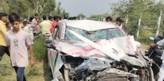 बारात से पहले हादसा: दूल्हे की कार से टक्कर, महिला की मौत, भाई की हालत नाजुक