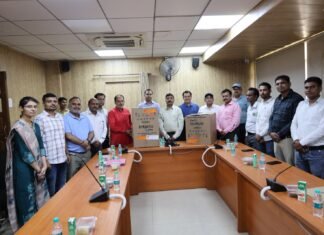 मदन मोहन मालवीय प्रौद्योगिकी विश्वविद्यालय ने दो संप्रेषण गृहों को प्रदान किए 5 कंप्यूटर, सामाजिक उत्तरदायित्व की मिसाल पेश की