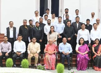 लखनऊ में राज्यपाल आनंदीबेन पटेल ने जनगणना 2027 की स्व-गणना प्रक्रिया का शुभारंभ किया, खुद डिजिटल माध्यम से दर्ज की जानकारी