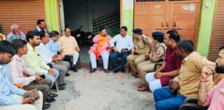 चाचूपुर बवाल के बाद भाजपा जिलाध्यक्ष और विधायक पहुंचे गांव, अधिकारियों को दी सख्त हिदायत — “निर्दोषों को न फंसाया जाए”