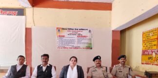 जिला कारागार फतेहगढ़ में लगा विधिक सहायता हेल्प डेस्क, बंदियों को बताए गए कानूनी अधिकार