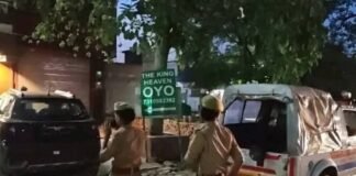 आवास विकास के OYO होटल पर पुलिस का छापा, रिकॉर्ड में भारी गड़बड़ी उजागर; कई लोकल कपल मिले, बिना पूरी आईडी एंट्री के दिए जा रहे थे कमरे, रजिस्टर सील
