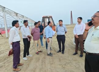 मण्डलायुक्त अनिल ढींगरा ने किया अंतरराष्ट्रीय स्टेडियम व गोढधोईया नाले का निरीक्षण