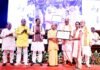 उत्तर प्रदेश के मुख्यमंत्री योगी आदित्यनाथ ने मिशन रोजगार के तहत 932 युवाओं को 21 विभिन्न विभागों में नियुक्ति पत्र सौंपे