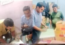 फर्रुखाबाद में अवैध शराब पर आबकारी विभाग का बड़ा एक्शन, कई दुकानों पर औचक छापेमारी