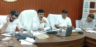 बाढ़ से निपटने की तैयारी तेज, डीएम ने अधिकारियों को दिए सख्त निर्देश, गंगा-घाघरा के खतरे को देखते हुए बलिया प्रशासन अलर्ट, रेड-येलो जोन चिन्हित होंगे