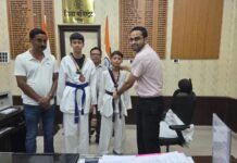 जिलाधिकारी ने राष्ट्रीय ताइक्वांडो प्रतियोगिता में पदक विजेता खिलाड़ियों को किया सम्मानित