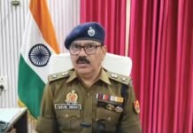 बलिया में कानून व्यवस्था पर एसपी सख्त, लापरवाही पड़ी भारी,17 पुलिसकर्मी तत्काल प्रभाव से लाइन हाजिर