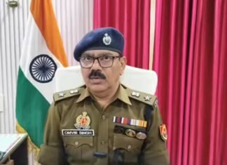 बलिया में कानून व्यवस्था पर एसपी सख्त, लापरवाही पड़ी भारी,17 पुलिसकर्मी तत्काल प्रभाव से लाइन हाजिर
