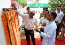 एडीजी जोन मुथा अशोक जैन ने पुलिस आवासीय परिसर में नई सड़क का किया लोकार्पण, सुविधाओं में हुआ विस्तार