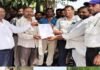 कायमगंज में बिजली संविदा कर्मियों का फूटा गुस्सा: वेतन न मिलने पर हड़ताल की चेतावनी, अडाणी कंपनी पर गंभीर आरोप