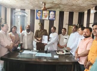 ‘गद्दार’ शब्द पर रायबरेली में ‘रार’ : राहुल गांधी के बयान पर भड़की भाजपा, कोतवाली में हल्ला बोल!