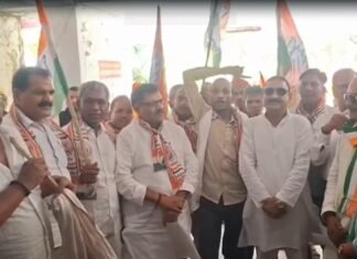 अमेठी में बदहाल विद्युत व्यवस्था पर कांग्रेस का हल्ला बोल: राज्यपाल को भेजा ज्ञापन