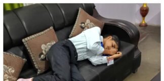 लखनऊ विश्वविद्यालय की परीक्षाओं पर उठे सवाल: भीषण गर्मी में छात्र बेहोश, परीक्षा स्थगित करने की मांग तेज