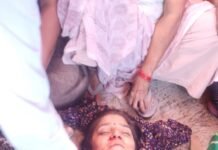 नशे के विवाद में पत्नी की गला दबाकर हत्या, आरोपी पति मौके से फरार