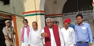 गोरखपुर जेल में सपा नेता श्याम यादव को तन्हाई बैरक में रखने पर सियासी हलचल, अखिलेश ने जताई नाराजगी