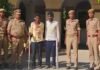 मीरगंज में छज्जा विवाद ने लिया खूनी रूप, हत्या के दो आरोपी हथियार सहित गिरफ्तार
