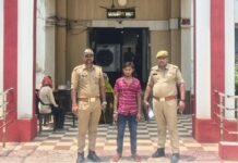 बलिया : नाबालिग युवती को बहला-फुसलाकर घर बुलाया और किया दुष्कर्म, पुलिस ने आरोपी को दबोचा