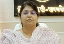 लेट-लतीफी पड़ी भारी! रायबरेली में डीएम का बड़ा एक्शन, 147 सरकारी कर्मचारियों का वेतन रोका