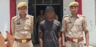 UP: फतेहपुर पुलिस की बड़ी सफलता, हत्या के प्रयास का वांछित अभियुक्त गिरफ्तार, चाकू भी बरामद