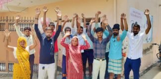 UP: पंचायत मतदाता सूची से नाम गायब होने पर फूटा ग्रामीणों का गुस्सा, BLO के खिलाफ खोला मोर्चा