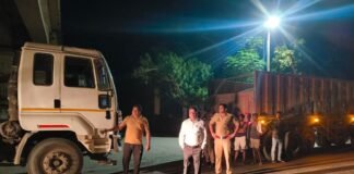 UP: रायबरेली में ओवरलोडिंग पर बड़ा एक्शन, 17 वाहन सीज, 7 लाख का जुर्माना