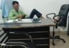 पैर कुर्सी पर, मोबाइल हाथ में! अमेठी में एडीओ पंचायत मनोज चौधरी की कार्यशैली पर उठे सवाल